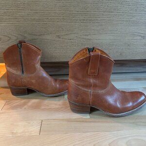 Frye Boots Cognac Billie Boot 7 1/2 women's